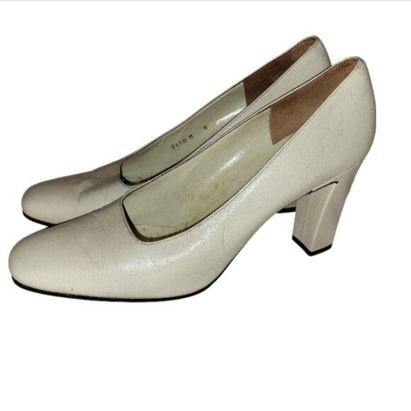 Givenchy Vintage 1980s Ivory Off-white Square Toe Stacked Heel Pumps - 8 - Picture 1 of 12